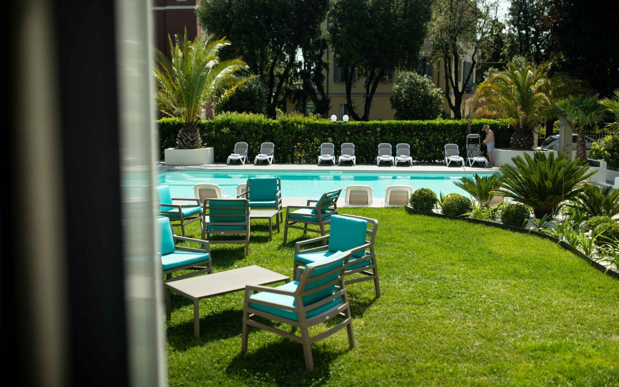 Hotel Benaco Desenzano del Garda Eksteriør billede